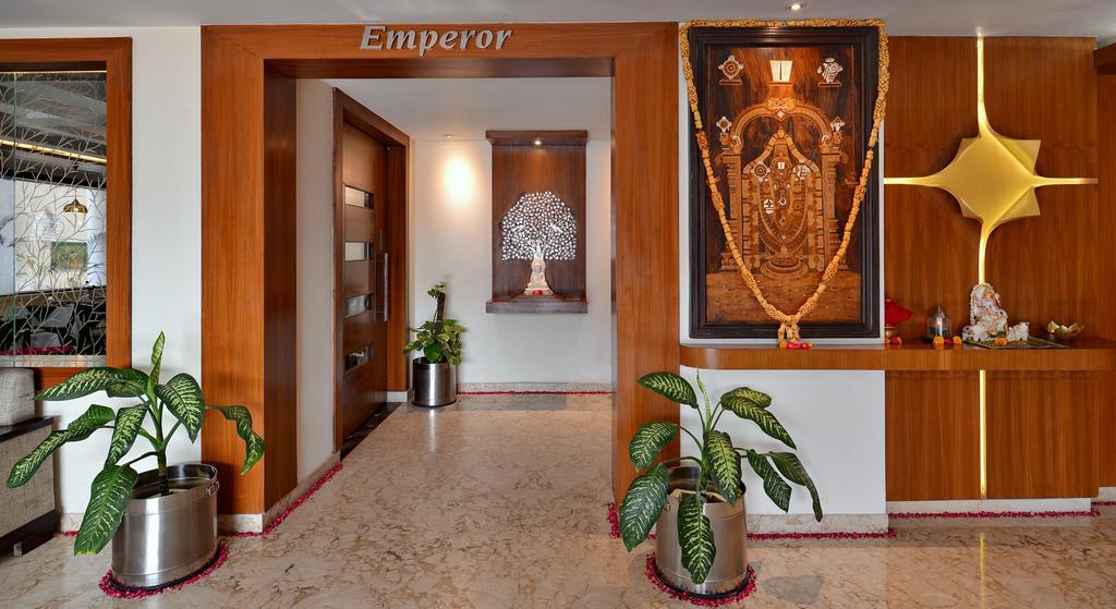 Hotel Seven Hills Tower Agra  Eksteriør bilde