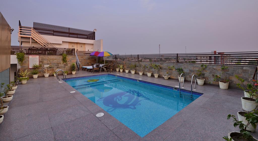 Hotel Seven Hills Tower Agra  Eksteriør bilde