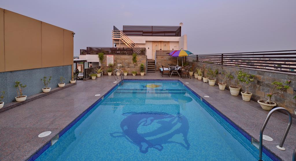 Hotel Seven Hills Tower Agra  Eksteriør bilde