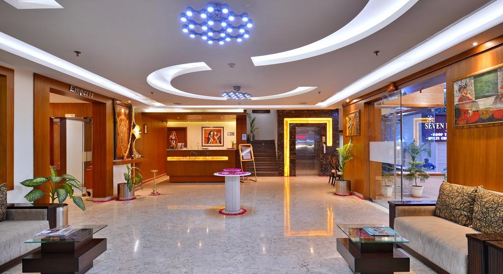 Hotel Seven Hills Tower Agra  Eksteriør bilde