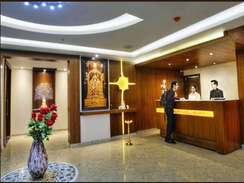 Hotel Seven Hills Tower Agra  Eksteriør bilde