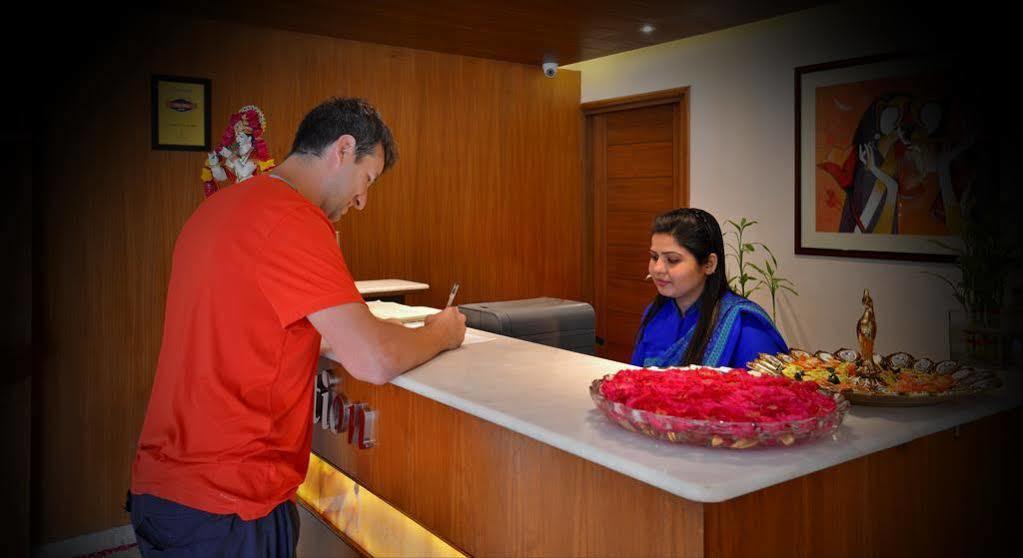 Hotel Seven Hills Tower Agra  Eksteriør bilde